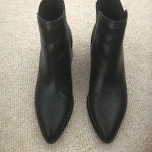 Chinese Laundry women's boots  style FINN size 10